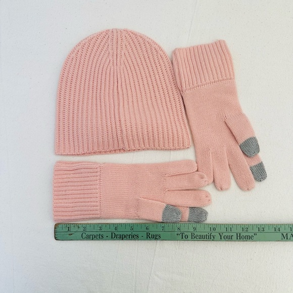 Kate spade ♠️ Pink Knit Hat and Glove Set - Picture 3 of 7